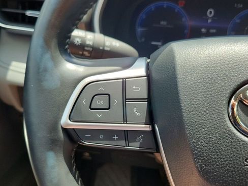 Used 2023 Toyota Highlander Limited image 29