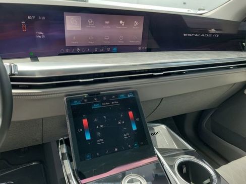 Certified 2025 Cadillac Escalade IQ Sport 1 AWD/4WD image 27