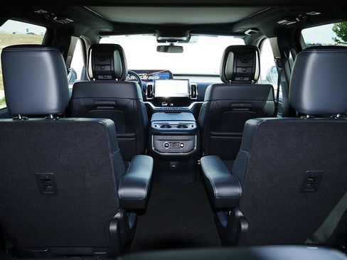 New 2027 Ford Expedition Platinum w/ Stealth Performance Package AWD/4WD image 30