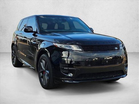 Used 2024 Land Rover Range Rover Sport Dynamic SE AWD/4WD image 3
