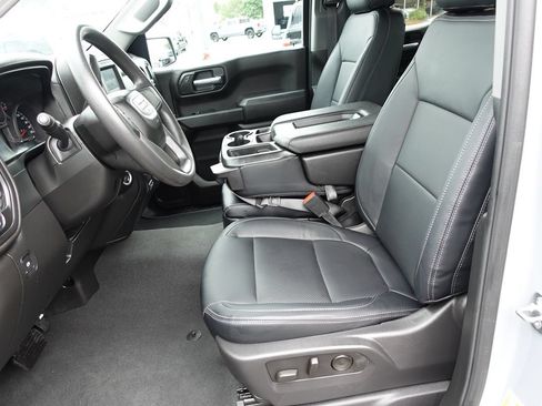 Used 2024 GMC Sierra 1500 Pro w/ Graphite Edition AWD/4WD image 17