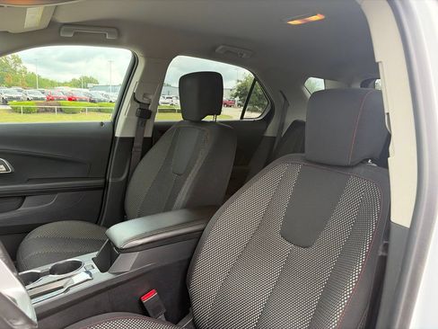Used 2017 Chevrolet Equinox LT w/ Convenience Package FWD image 44