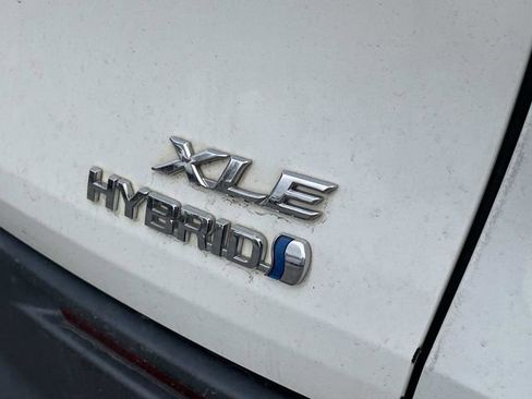 Used 2021 Toyota Sienna XLE w/ XLE Plus Package image 11