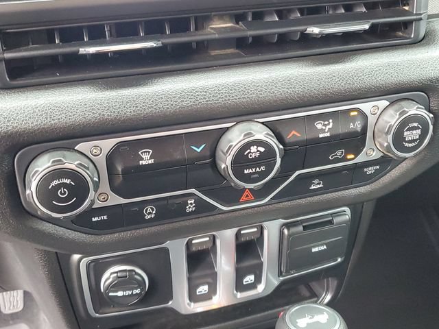 Used 2025 Jeep Wrangler Sport AWD/4WD image 23