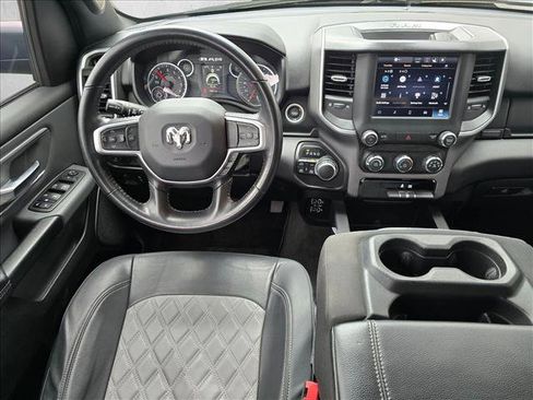 Used 2022 RAM 1500 Big Horn AWD/4WD image 9