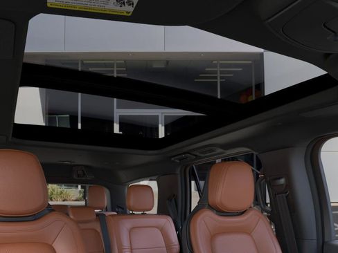 New 2024 Lincoln Navigator Reserve image 22