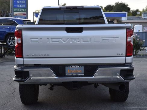 Used 2020 Chevrolet Silverado 2500 LTZ w/ LTZ Convenience Package image 13