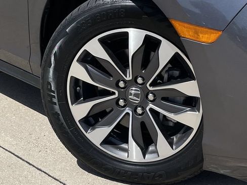 Used 2024 Honda Odyssey EX-L image 8