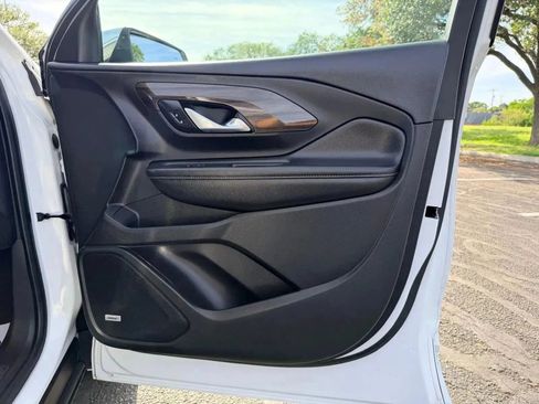 Used 2019 GMC Terrain Denali w/ Advanced Safety Package AWD/4WD image 25