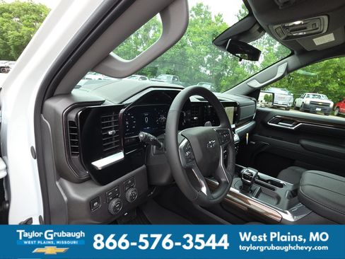New 2026 Chevrolet Silverado 1500 LT Trail Boss w/ Convenience Package II AWD/4WD image 15