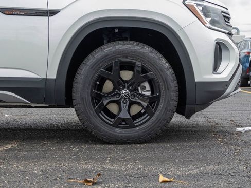 New 2026 Volkswagen Atlas Peak Edition image 43