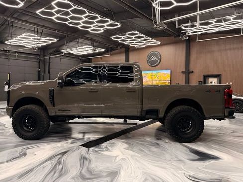 Used 2026 Ford F350 Platinum w/ Platinum Plus Package AWD/4WD image 6