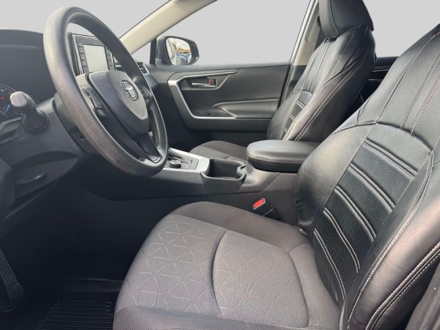 Used 2022 Toyota RAV4 XLE AWD/4WD image 20