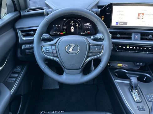 New 2025 Lexus UX 300h AWD image 25
