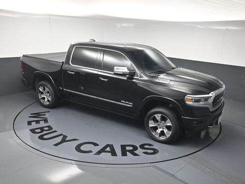 Used 2022 RAM 1500 Limited w/ Body Color Bumper Group image 31
