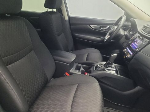 Used 2018 Nissan Rogue SV AWD/4WD image 21