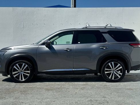Used 2024 Nissan Pathfinder Platinum w/ Cargo Package FWD image 6