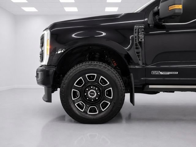 Used 2025 Ford F250 Platinum AWD/4WD image 9