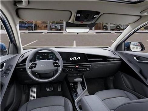 New 2025 Kia Niro EX Touring image 68