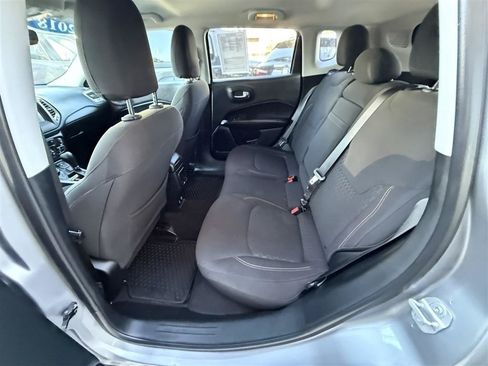 Used 2018 Jeep Compass Sport w/ Tech Group AWD/4WD image 17