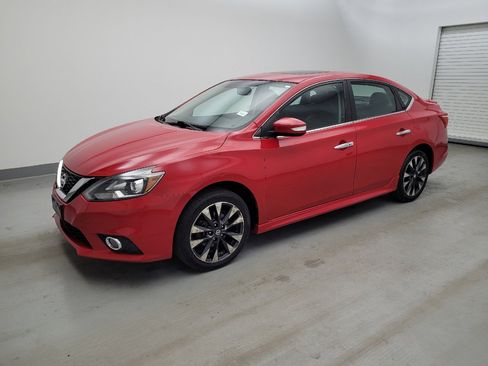 Used 2016 Nissan Sentra SR w/ SR Premium Package FWD image 2