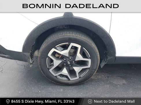 Used 2022 Hyundai Santa Cruz Limited image 8