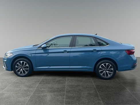 Used 2025 Volkswagen Jetta S image 4