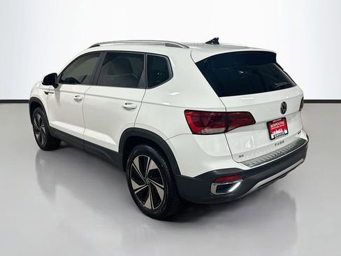 Used 2023 Volkswagen Taos SE image 8