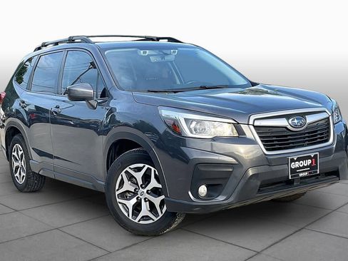 Used 2020 Subaru Forester Premium AWD/4WD image 3