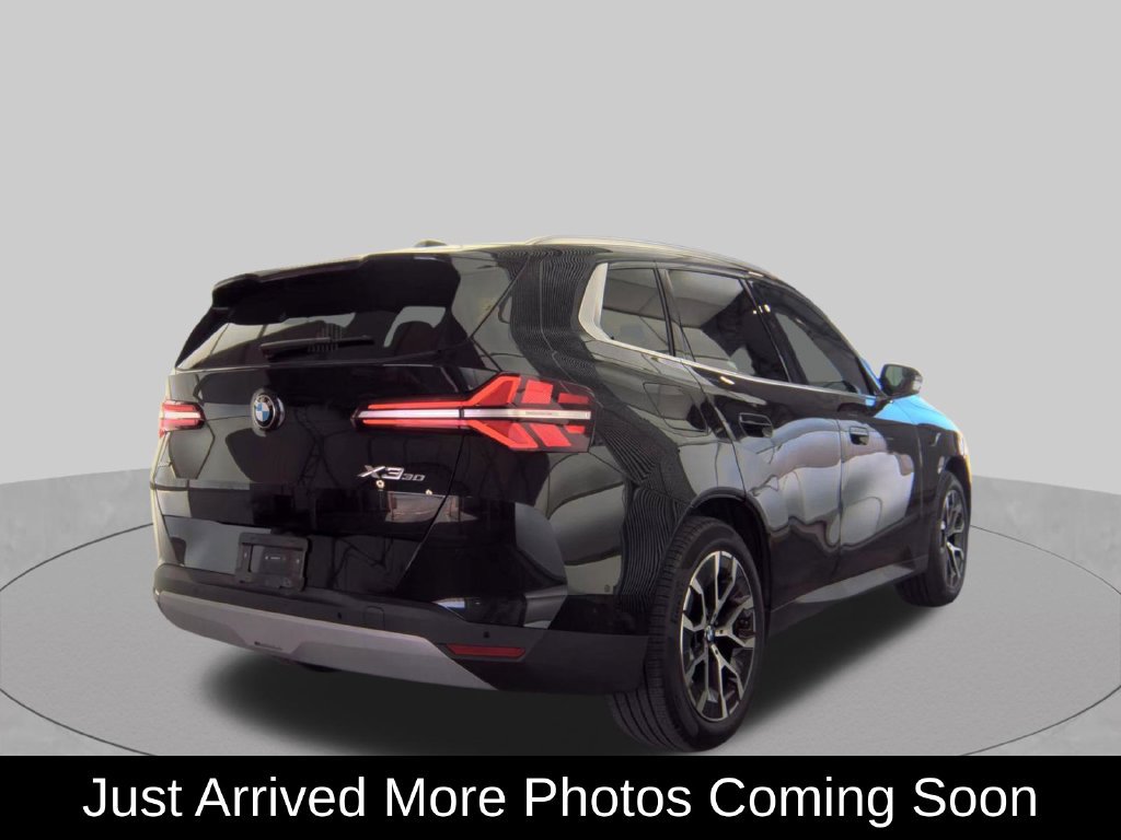 Used 2025 BMW X3 xDrive30i AWD/4WD image 3