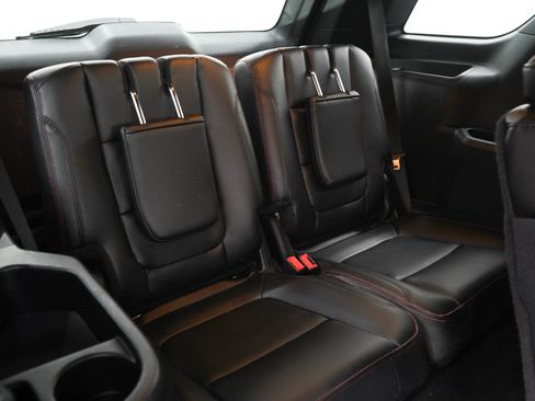 Used 2017 Ford Explorer Sport AWD/4WD image 13