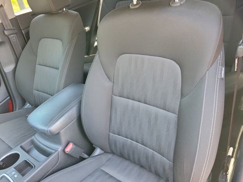 Used 2020 Kia Sportage LX FWD image 6