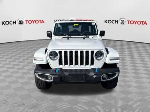 Used 2023 Jeep Wrangler Unlimited Sahara w/ Cold Weather Group AWD/4WD image 2