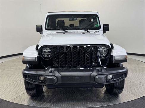 Certified 2021 Jeep Gladiator Willys image 2