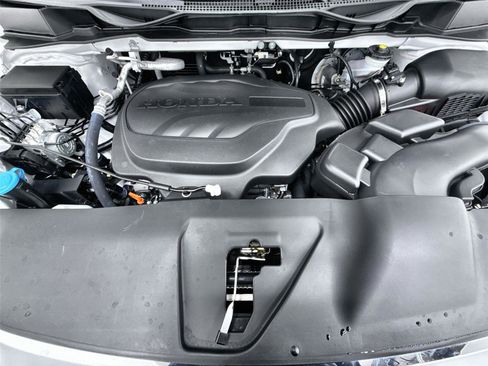 Certified 2024 Honda Odyssey EX-L image 11