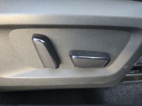 Used 2023 Nissan Rogue SL w/ SL Premium Package image 27