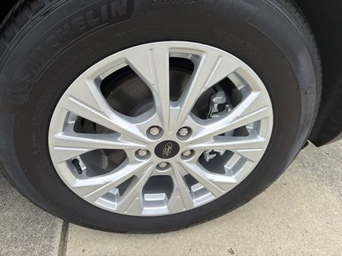 Used 2024 Ford Escape Active w/ Cold Weather Package FWD image 9