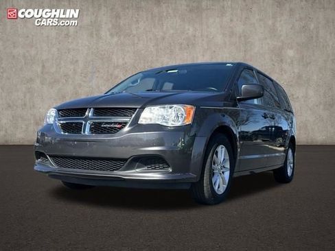 Used 2016 Dodge Grand Caravan SXT w/ Rear Park Assist Package image 3