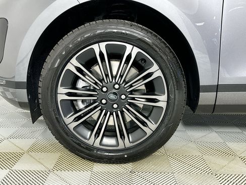 Used 2026 Land Rover Range Rover Evoque S image 9
