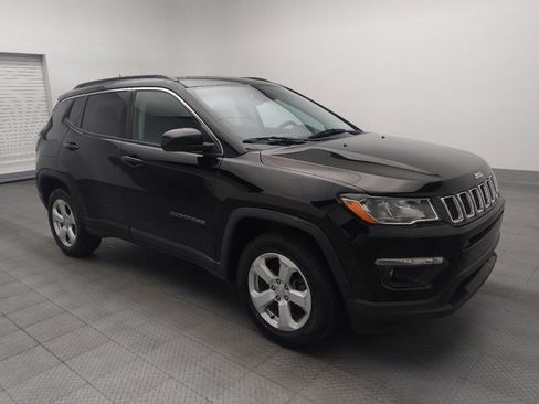 Used 2018 Jeep Compass Latitude w/ Popular Equipment Group image 11