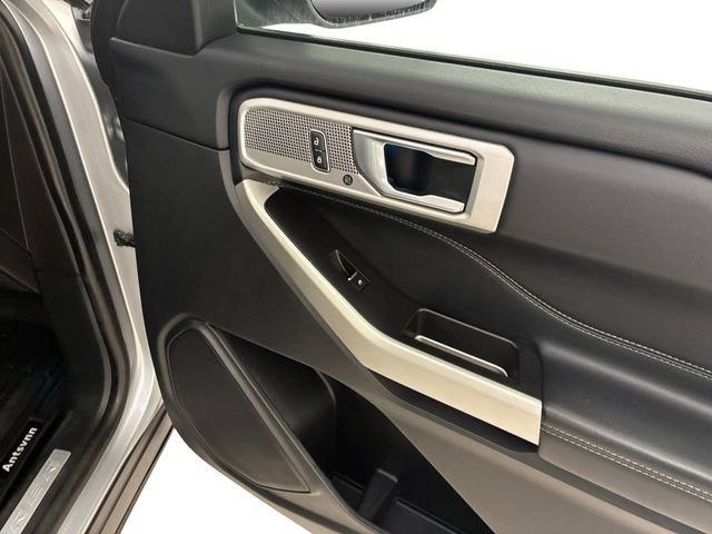 Used 2022 Ford Explorer Limited AWD/4WD image 15
