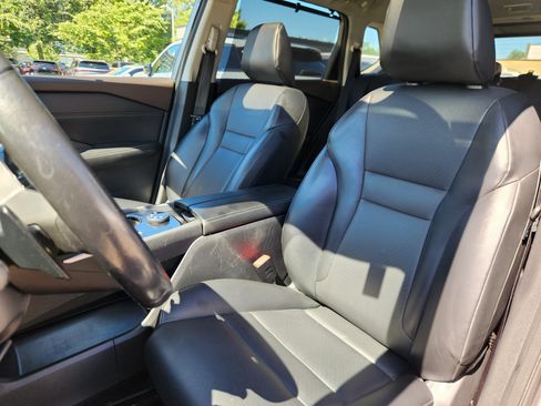 Certified 2022 Nissan Rogue SV w/ SV Premium Package AWD/4WD image 7