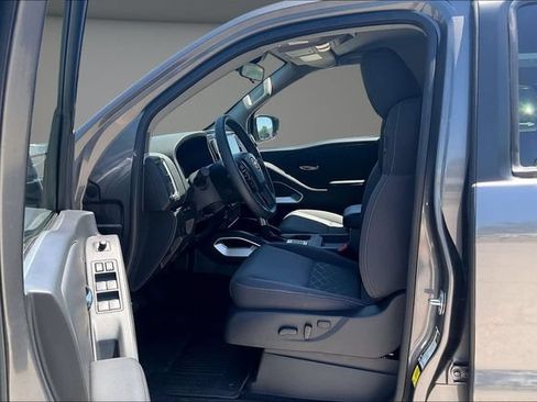 Certified 2026 Nissan Frontier SV w/ All-Weather Content Package AWD/4WD image 24