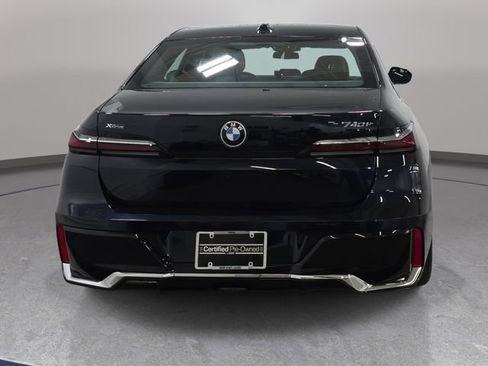 Certified 2026 BMW 740i xDrive AWD/4WD image 7