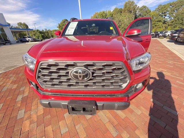 Used 2022 Toyota Tacoma TRD Off-Road w/ Technology Package AWD/4WD image 25