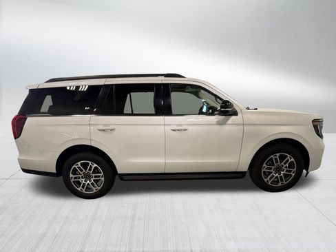 Used 2025 Ford Expedition Active image 8