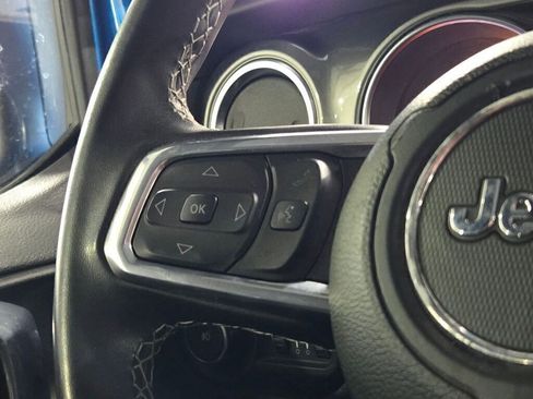 Used 2021 Jeep Wrangler Unlimited Sahara image 34