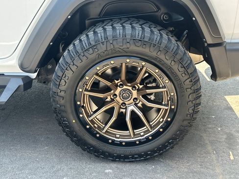 Used 2022 Jeep Wrangler Unlimited Sport w/ Sun And Sound Package AWD/4WD image 19