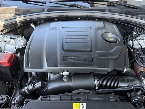 Used 2021 Land Rover Range Rover Velar R-Dynamic S image 31