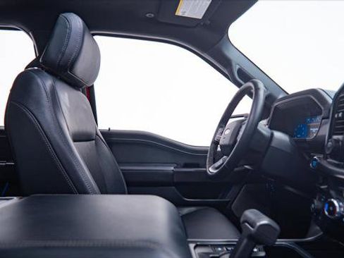 Used 2025 Ford F150 Lariat w/ Equipment Group 501A Mid image 27